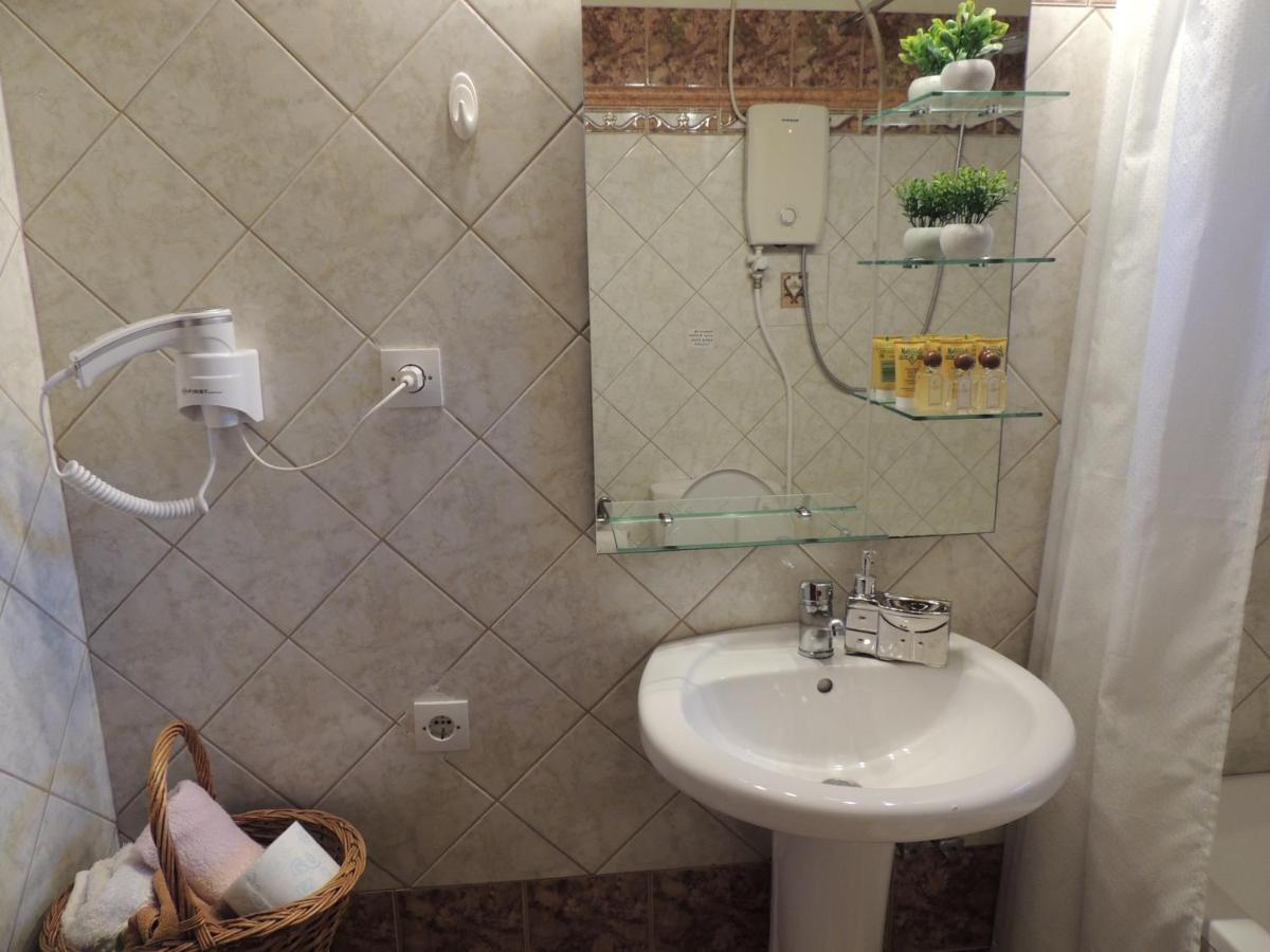Prespes Lake View Family Apartment Florina Exterior photo